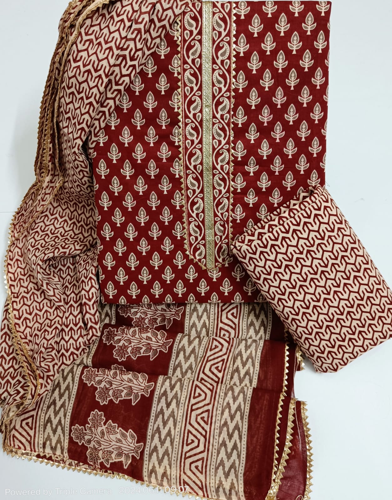 COTTON SUTI WITH NECK WORK
