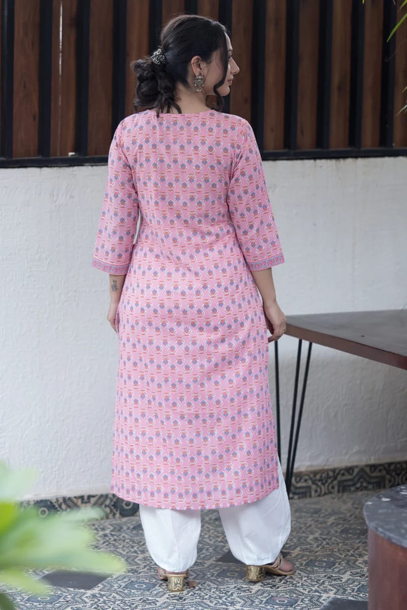 Pink Buti Print Cotton Kurti With 2 Pocket In Sanganeri Print