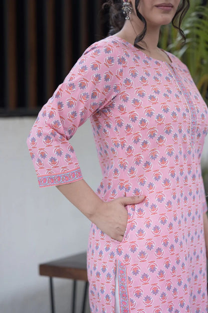 Pink Buti Print  Cotton Kurti With 2 Pocket In Sanganeri Print